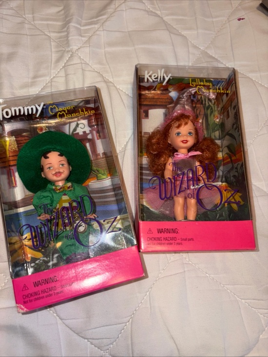 Mattel Other - Mattel Kelly as Lullaby Munchkin and Tommy as Mayor Munchkin - Wizard of Oz Set